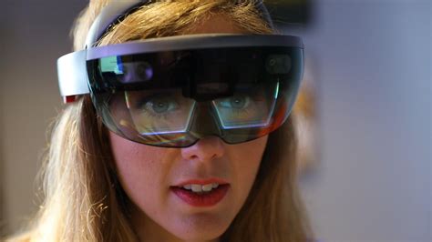 M­i­c­r­o­s­o­f­t­,­ ­H­o­l­o­L­e­n­s­ ­2­­y­i­ ­2­4­ ­Ş­u­b­a­t­­t­a­ ­t­a­n­ı­t­a­c­a­k­